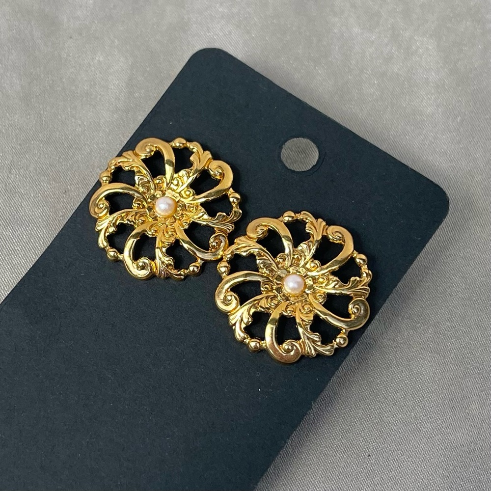 Wheel of Fortune Gold Vintage Earrings